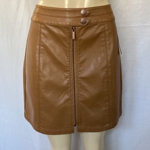 So Junior’s Faux Leather Zipper Skirt Size 9 Cabin Fever Tan Color NWT